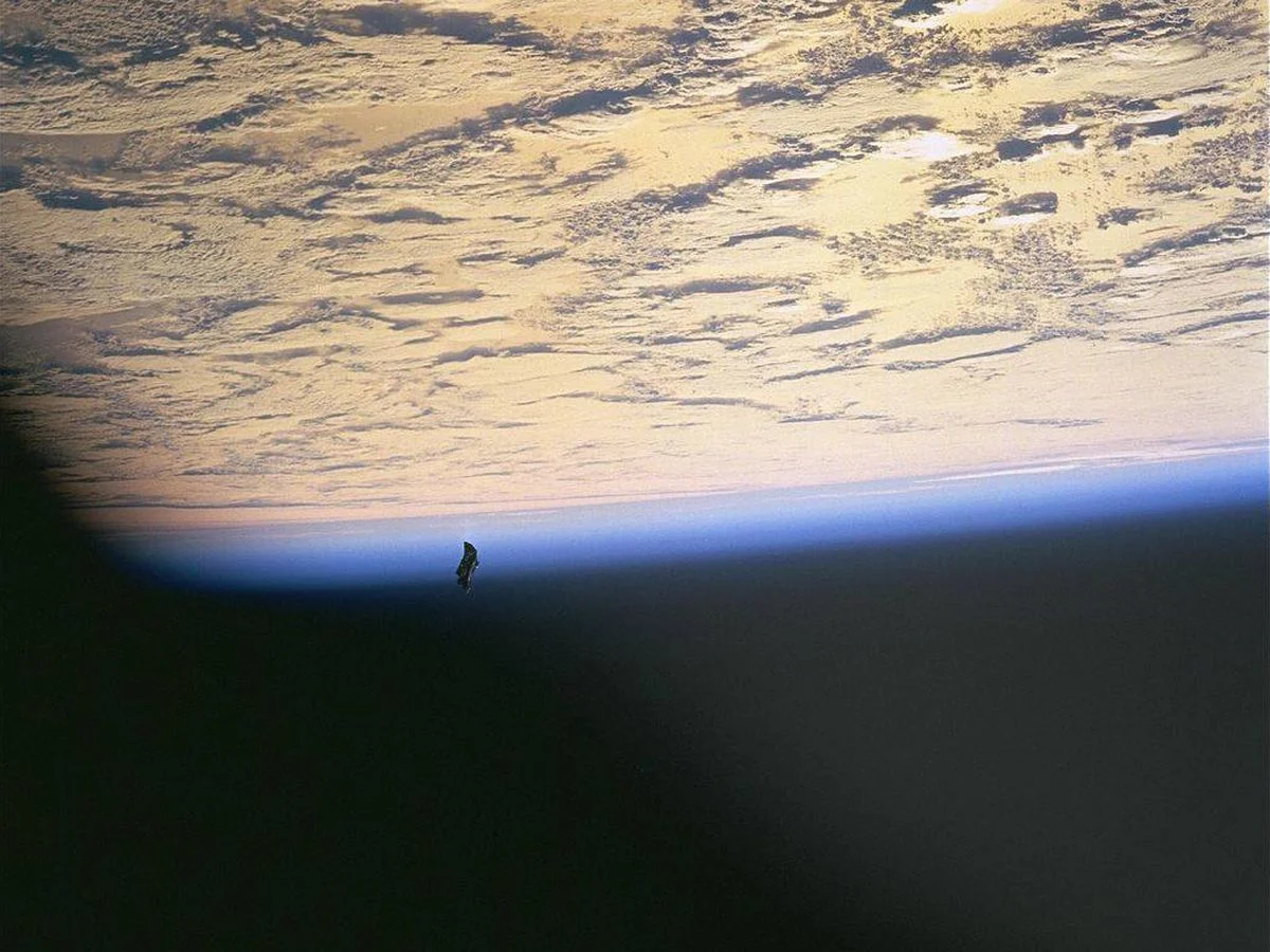 EL CABALLERO NEGRO: EL SATÉLITE MISTERIOSO