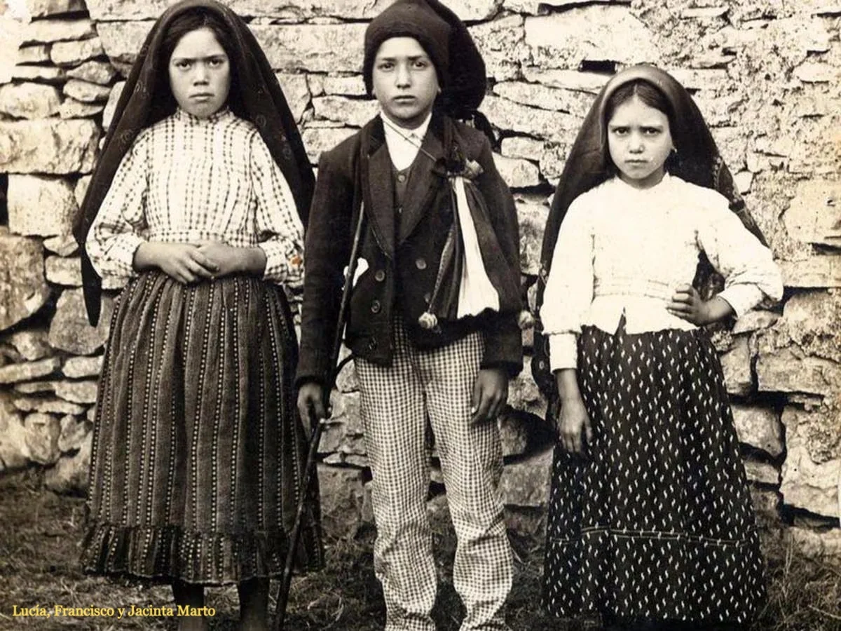 LA VIRGEN DE FÁTIMA Y SU CONEXIÓN CON EL FENÓMENO OVNI